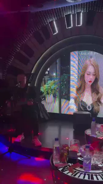 스타 가라오케 하노이 프리미엄 가라오케 매장 내부 사진