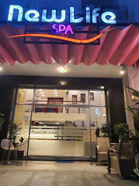 서프라이즈 스파 마사지 호치민 남성전용마사지 내부 사진 2